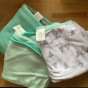 Set of hooded towels